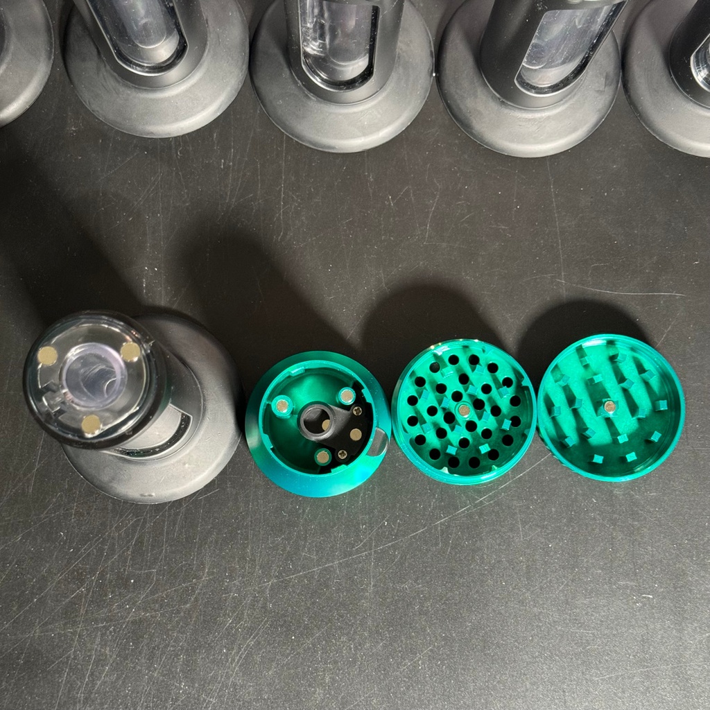 HERB GRINDER WITH CONE FILLER