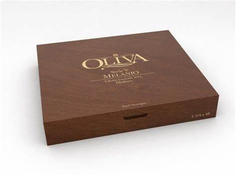 OLIVA SERIE V 135TH ANNIV PERFECTO (12)