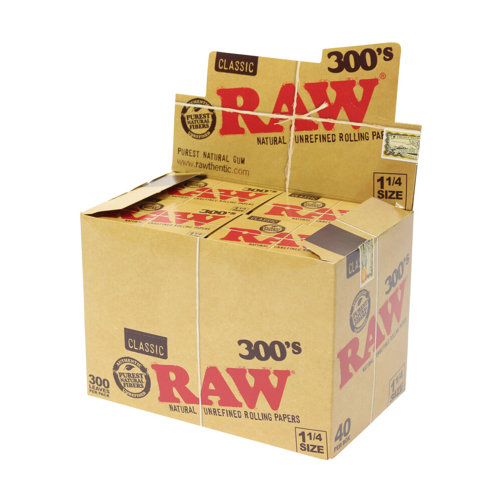 RAW 1 1/4 CLASSIC ROLLING PAPERS 300'S 40CT