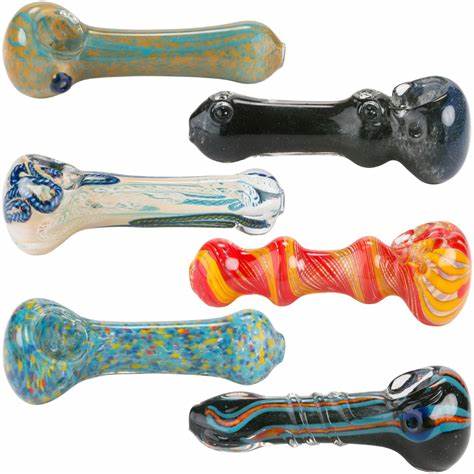 GLASS HAND PIPE MIX CLOOR AND DESINGED